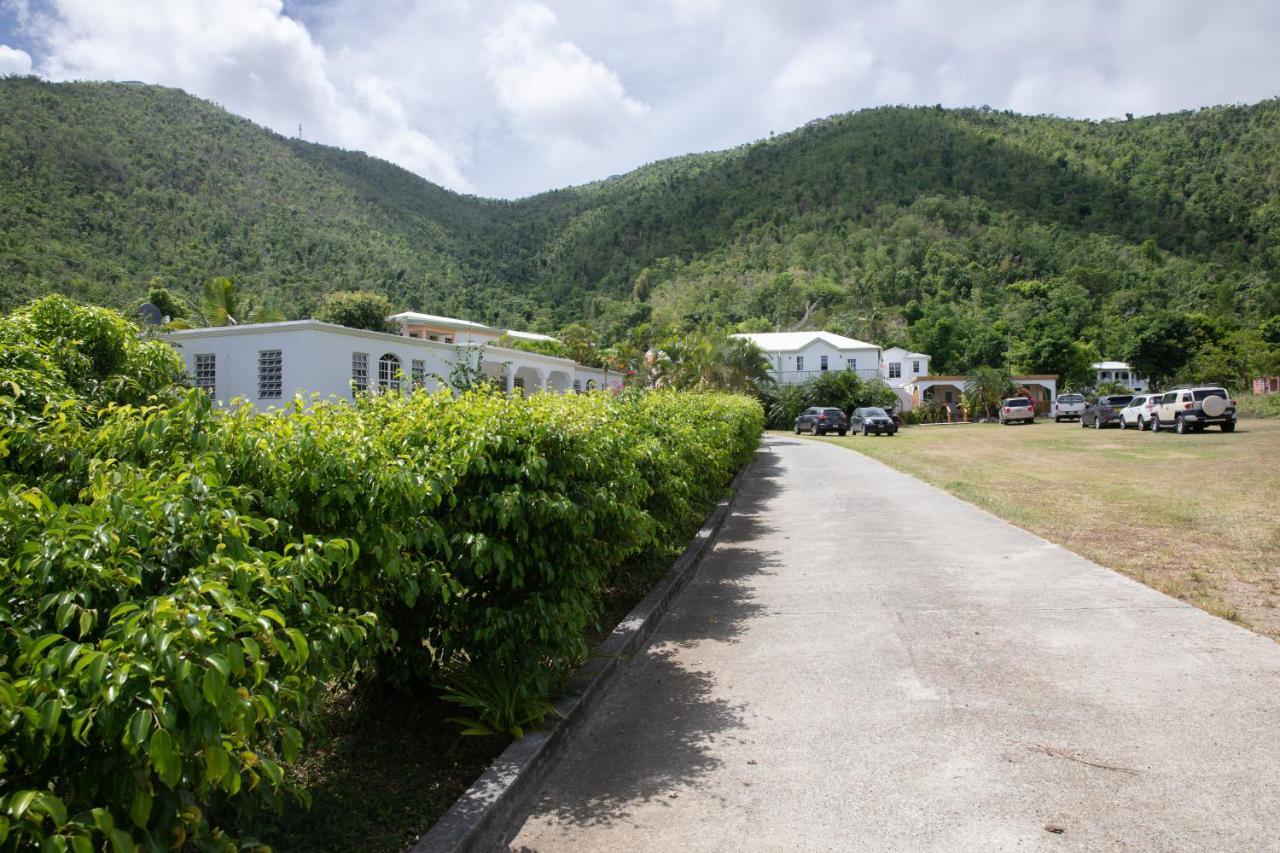 Icis Villas Brewers Bay Eksteriør billede