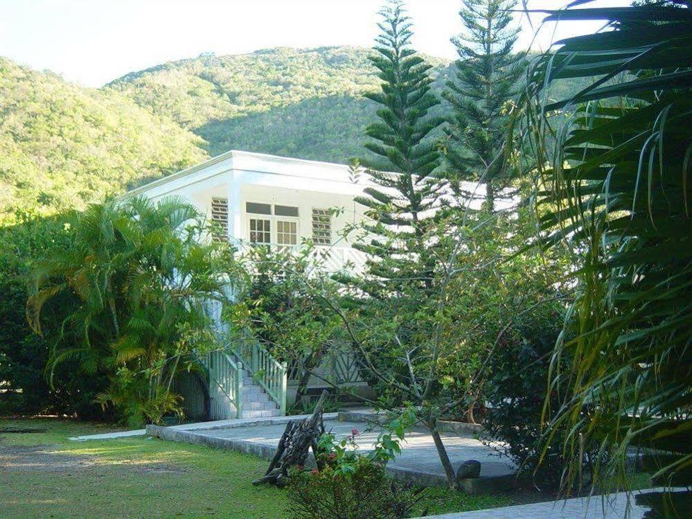 Icis Villas Brewers Bay Eksteriør billede